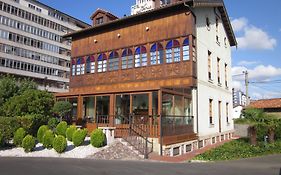 Hotel Castillo De Gauzon